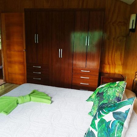 Hostal Avareipua Hanga Roa Exteriér fotografie