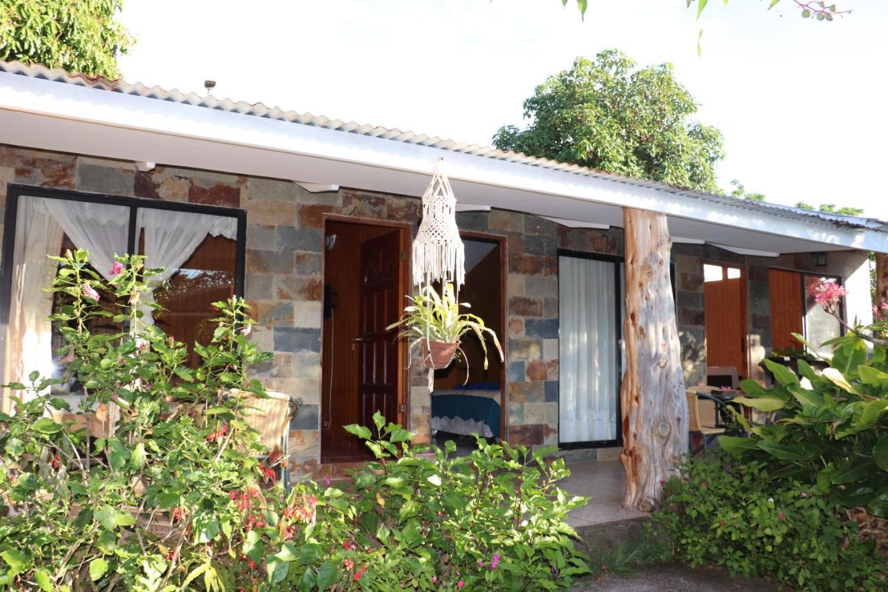 Hostal Avareipua Hanga Roa Exteriér fotografie